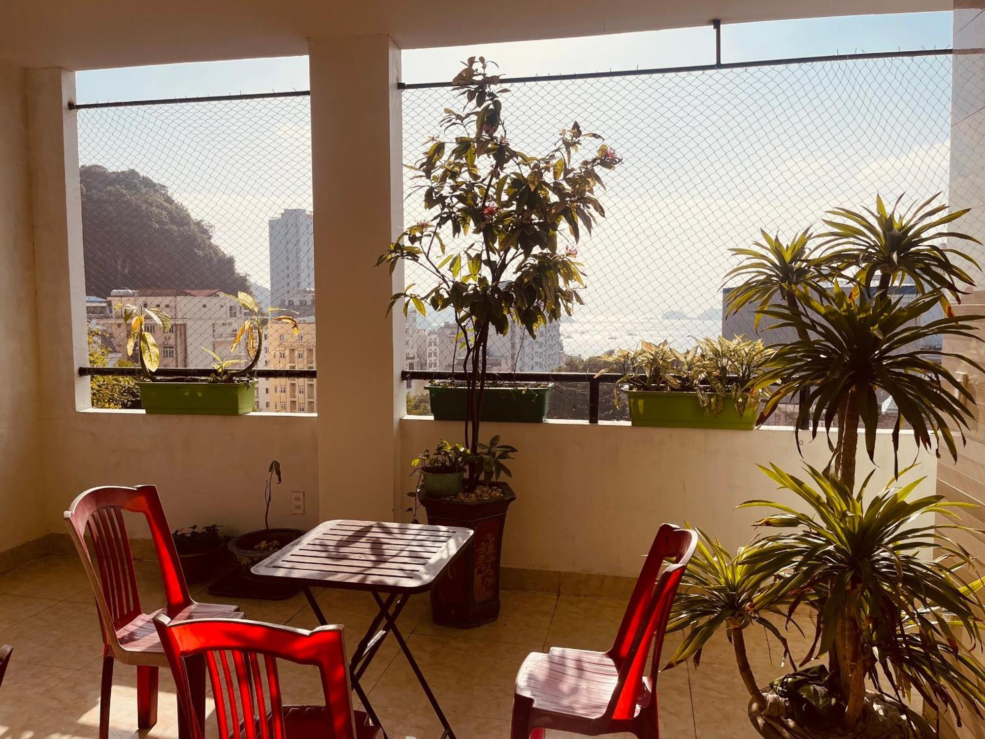 Catba Sky View Hotel Dong Khe Sau Exteriör bild