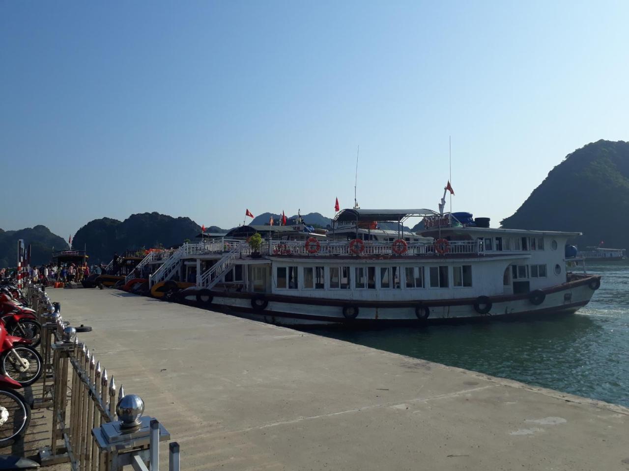 Catba Sky View Hotel Dong Khe Sau Exteriör bild