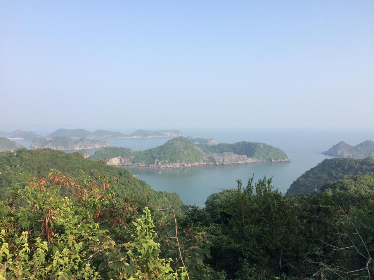 Catba Sky View Hotel Dong Khe Sau Exteriör bild